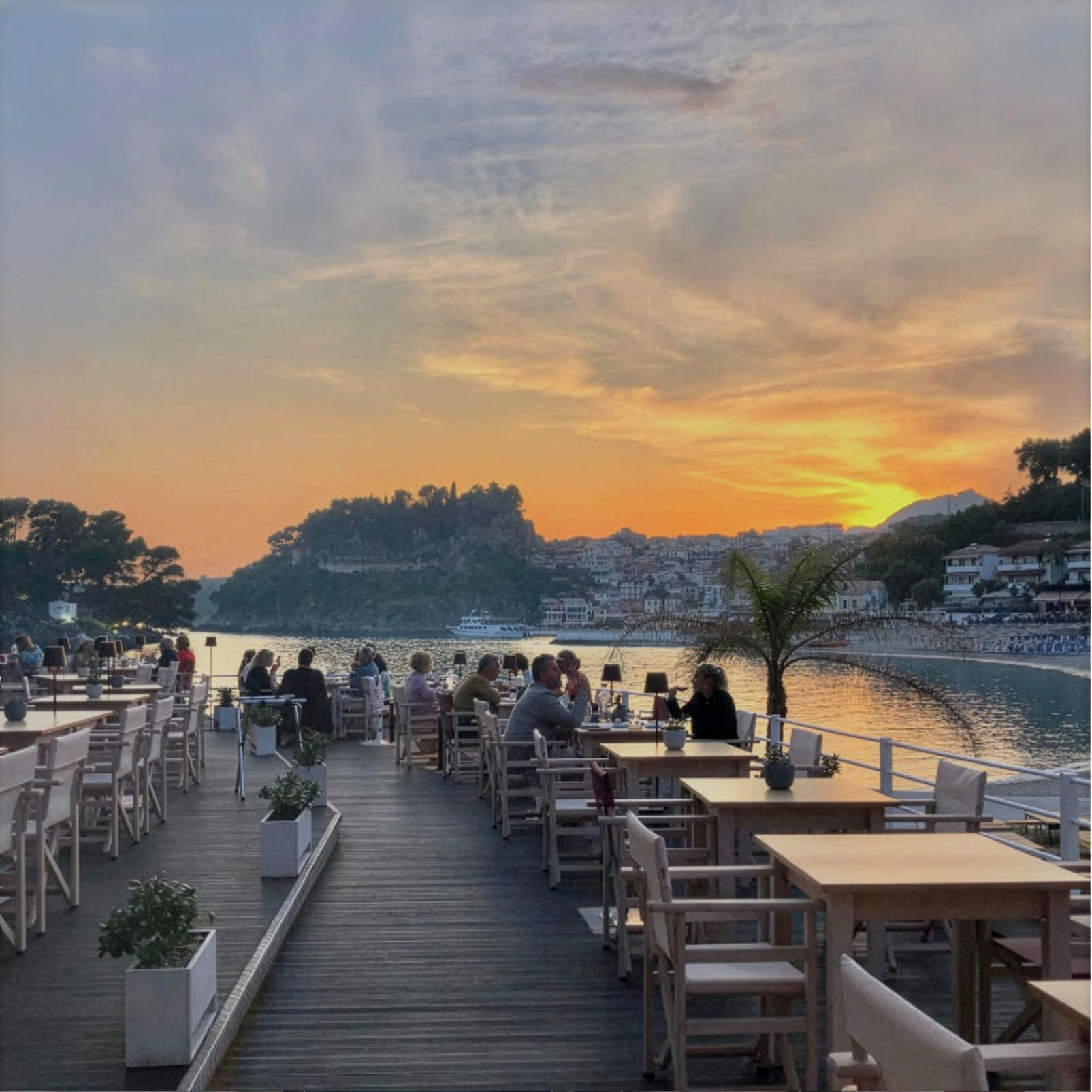 Villa Rossa Art Forward